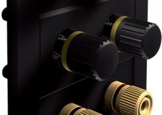 Kef_Q900_terminaler
