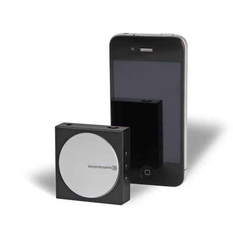 Forsterkeren er vesentlig mindre enn en iPhone 5, og veier bare 55 gram.