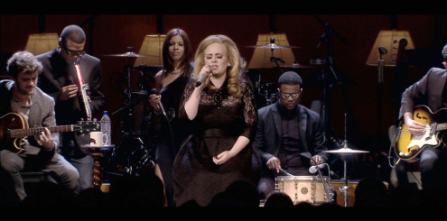 Adele - Live at the Royal Albert Hall er derimot en fabelaktig Blu-ray-utgivelse. Men ikke bruk en stor DSP-klang på den allerede store romklangen.