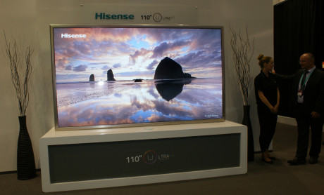 110-tommers 4K-TV fra kinesiske Hisense. Dessverre kun for det amerikanske markedet.