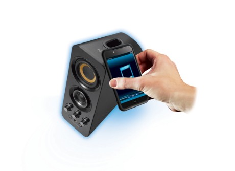 Creative T30 har NFC for enkel synkronisering.