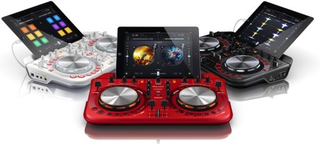 DDJ-WeGO2 lar deg være DJ med din iPhone, iPad eller iPod Touch.