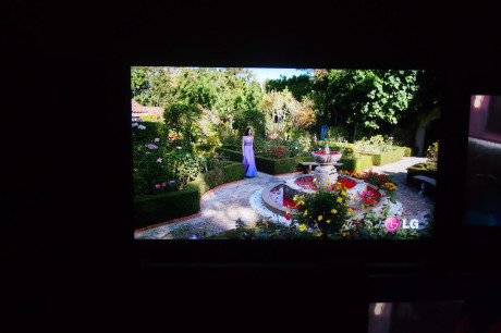 Det er først når vi mater TV-ene med ekte 4K bilde- og videomateriale at disse TV-ene virkelig kommer til sin rett. Forskjellen er slående, med markant bedre dybde, følelse og ro i bildet. Mer av dette, takk!