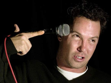 Doug Stanhope la i 2008 ut én enkelt billett til 7.349 pund.
