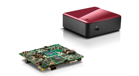 Er man villig til å ofre litt ekstra får man i Intel NUC en liten kraftkar av en maskin som uten å bli stresset sjonglerer lyd og bilder i høy oppløsning.
