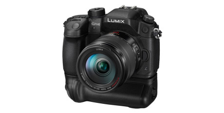 Panasonic-LUMIX-DMC-GH4-with-H-FS14140-lens-slant-and-BGGH3-battery-grip_990