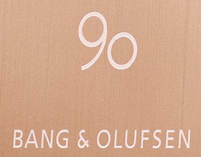 Logoen i anledning B&Os 90-årsjubileum.