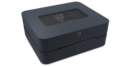 VAULT 2 kan strømme musikk fra nettverket, og har i tillegg CD-ripper og innebygd harddisk på 2 TB.