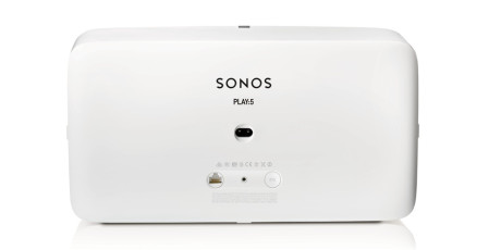Sonos har tenkt på utseende hele veien, slik at Play:5 også ser bra ut bakfra. Foto: Sonos