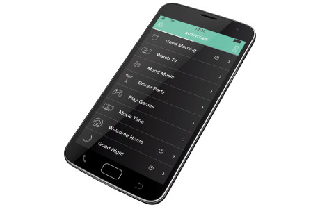 Du kan også bare kjøpe huben, som til 1.299 kroner gir full fjernstyring fra mobiltelefon eller nettbrett.