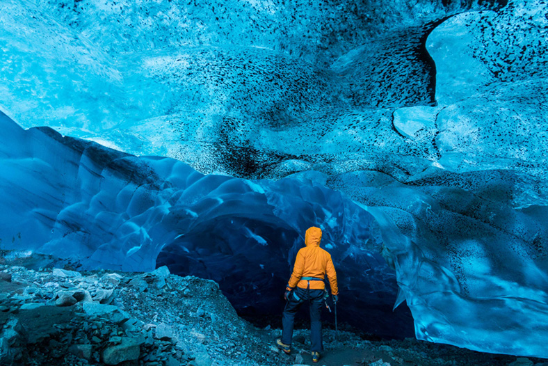 Sony_Guides_Ice_Caves-1