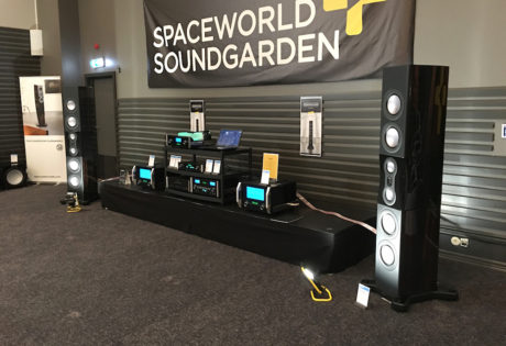 Spaceworld Soundgarden spilte på et heftig system med McIntosh forsterkere og et par gigantiske Monitor Audio PL500 II. Foto: Geir Gråbein Nordby
