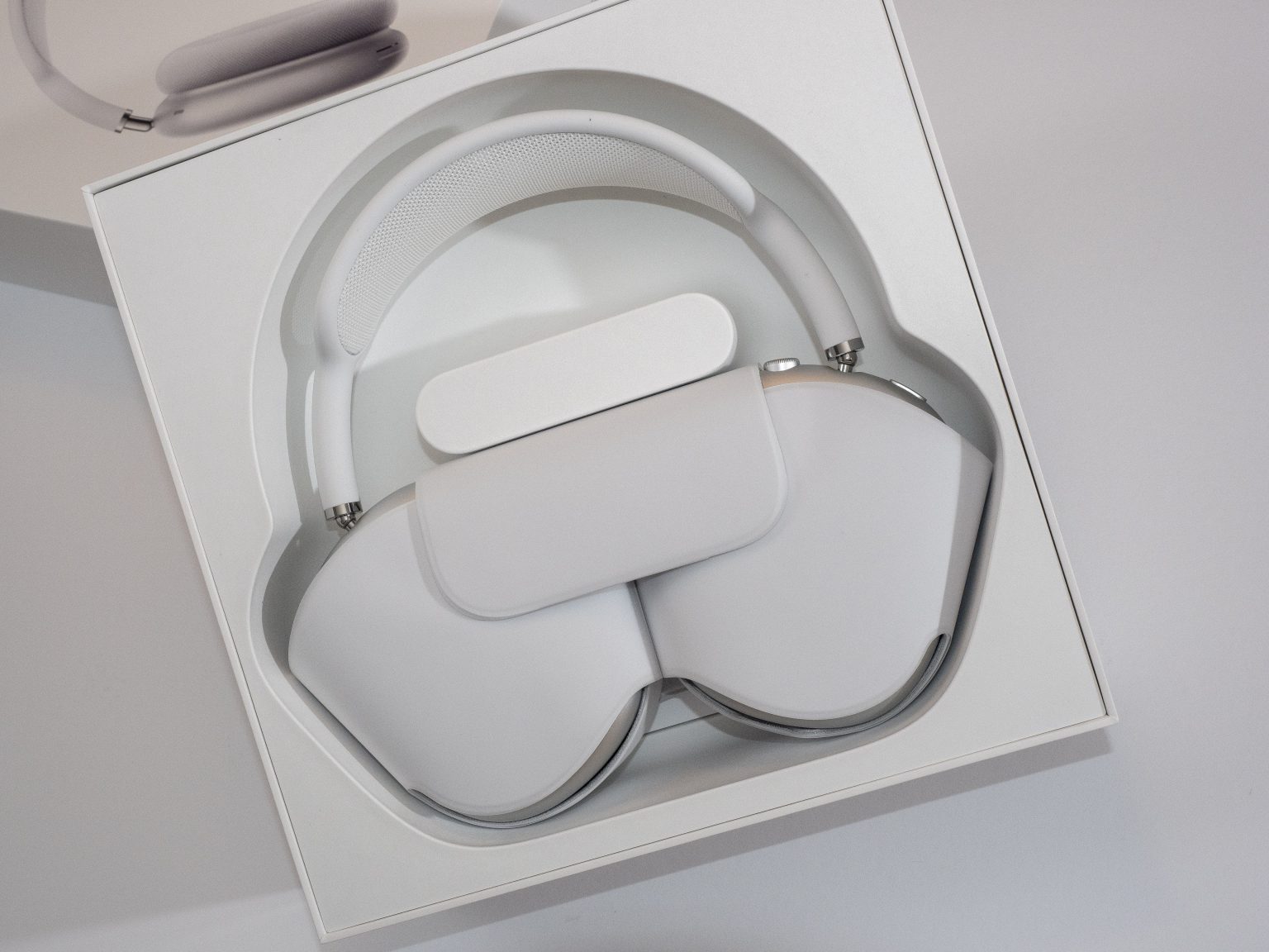 Сброс настроек airpods max