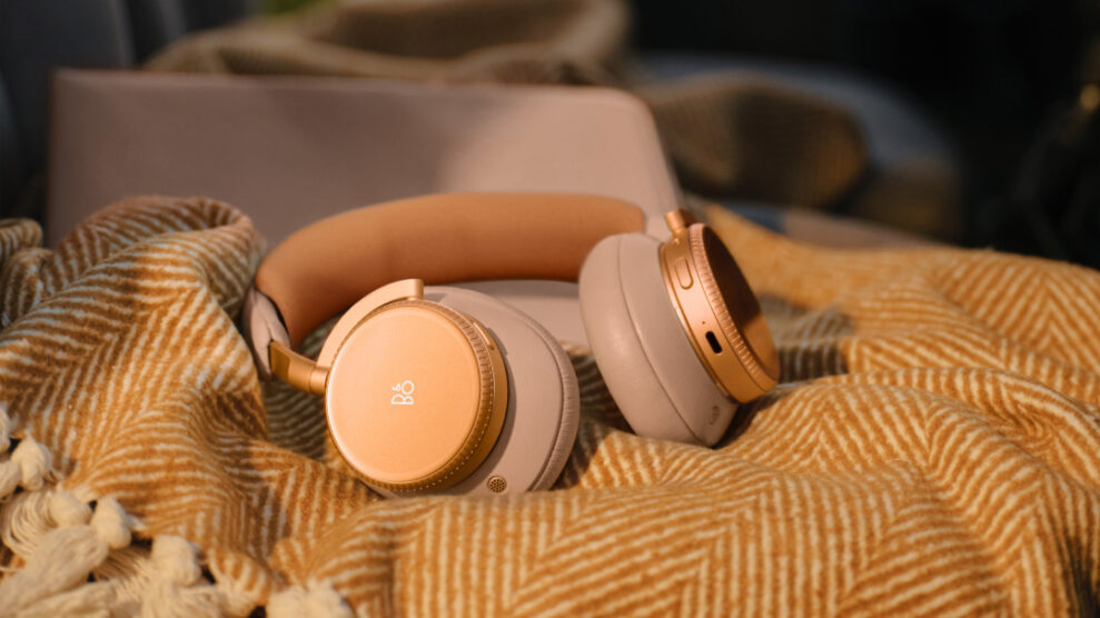 Beoplay H100 Sunset Apricot