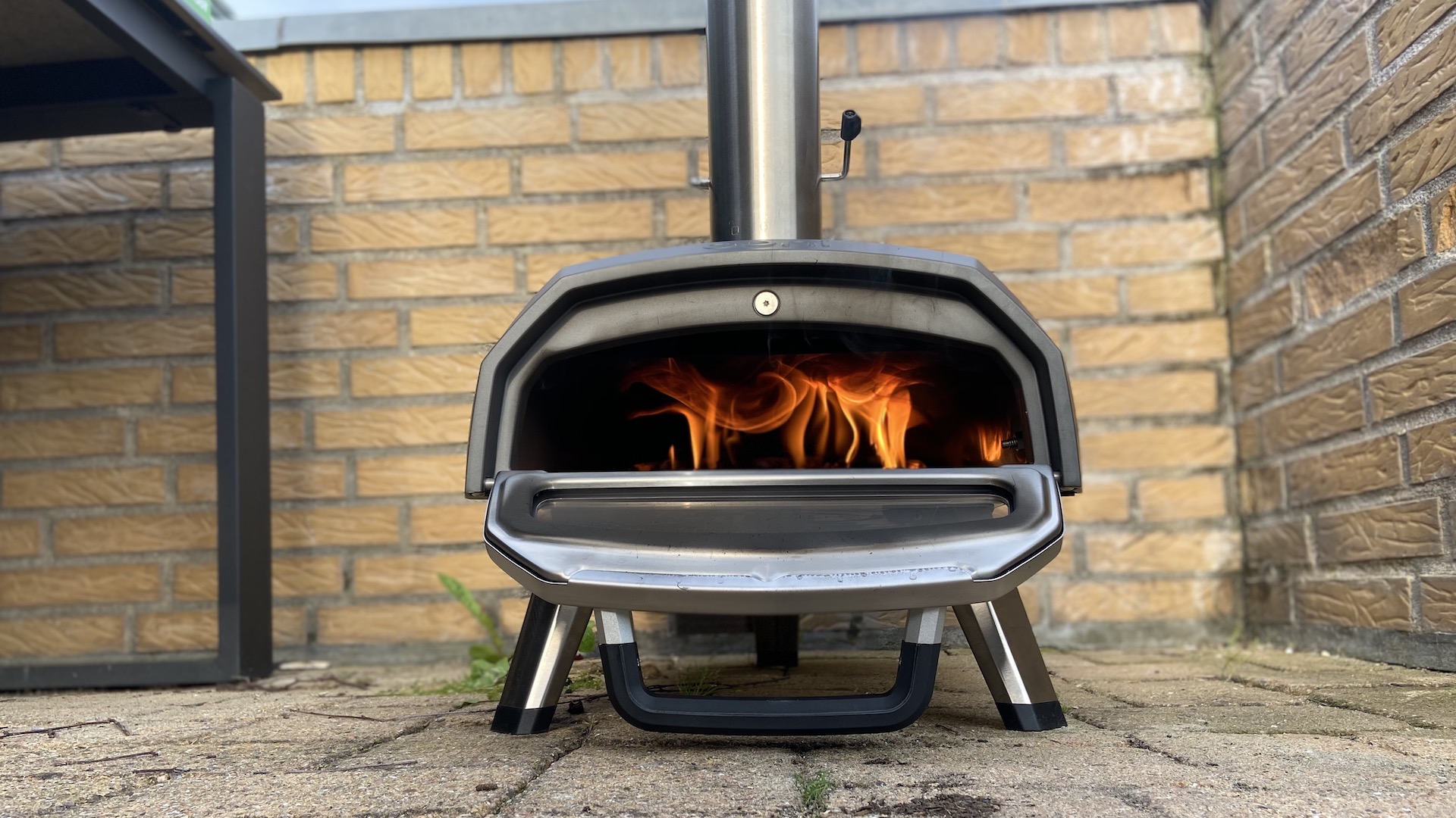 Ooni Karu 12G Multi-Fuel Pizzaovn