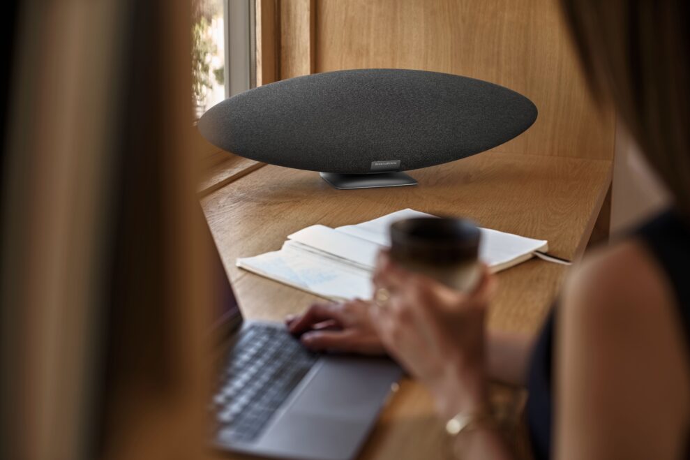 Bowers & Wilkins Zeppelin Pro Edition 7