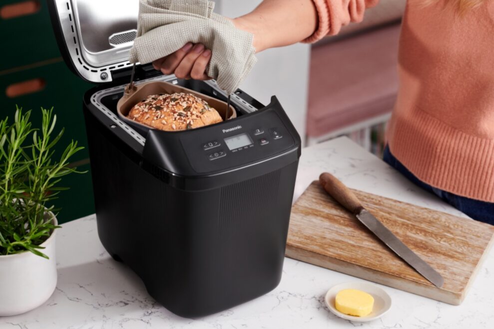 Panasonic SD-PN100 Automatic Mini Breadmaker 5