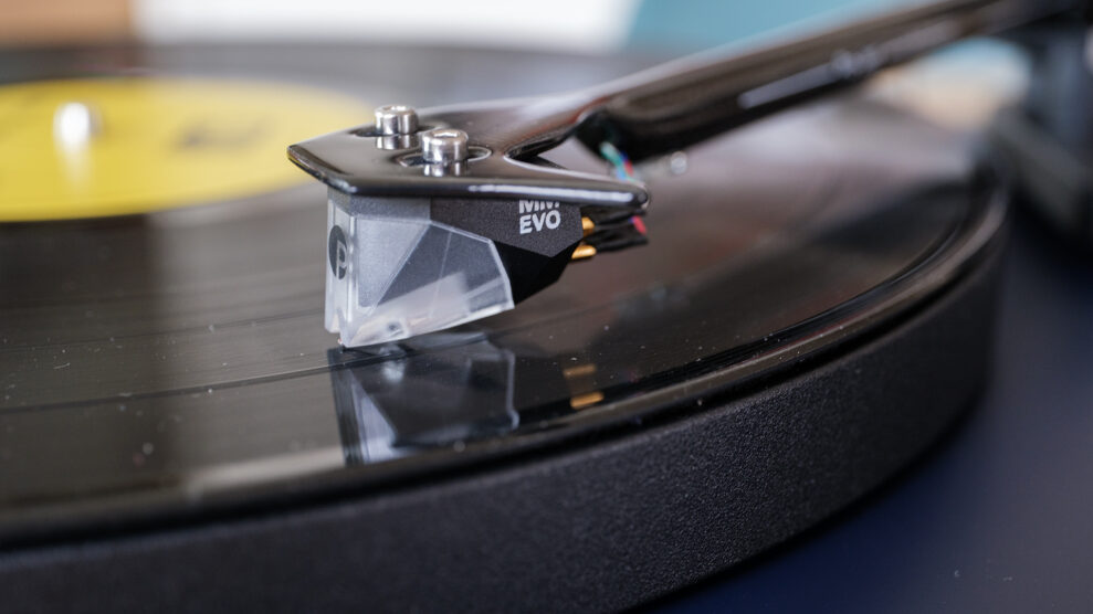 Pro-Ject Debut EVO 2 6