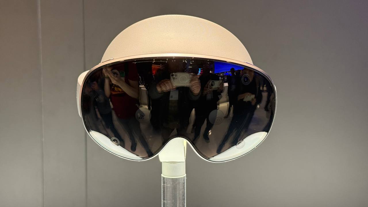 MWC 2025: Samsung viser frem Android XR-headsettet ‘Project Moohan’